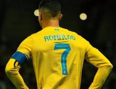 包含C罗在老鹰比赛中精彩发挥，比分优势明显引发热议！的词条