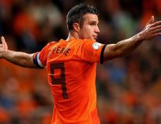 Uzi连续五场比赛得分超过刷新纪录，湖人不断突破！赛场气氛高涨