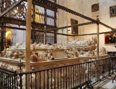 包含格拉纳达告捷，利兹左路小角度破门的词条